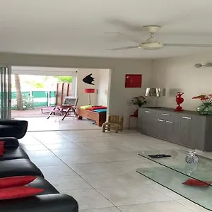 https://le-village-de-la-marina.comcaribbean.com